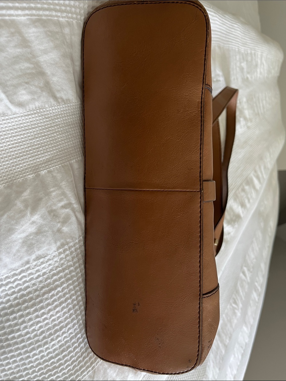 Etienne Aigner vintage Tan Shoulder Bag with Gold Hardware - Picture 11 of 11
